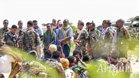 الصومال.. رئيس هيرشبيلي يتفقد دفاعات القوات المسلحة الصومالية في شبيلي الوسطى