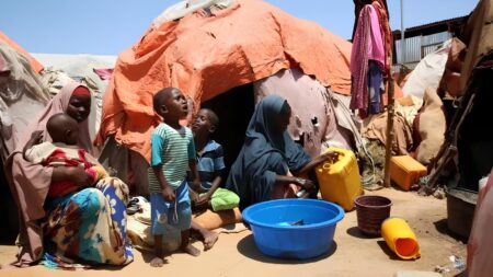 الأزمة الغذائية في الصومال: نحو نصف مليون طفل مهددون بالموت جوعاً الأزمة الغذائية في الصومال