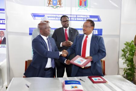 خطة طموحة لمئة يوم: محافظ بنادر الجديد يعلن أولويات عمله في مقديشو محافظ بنادر