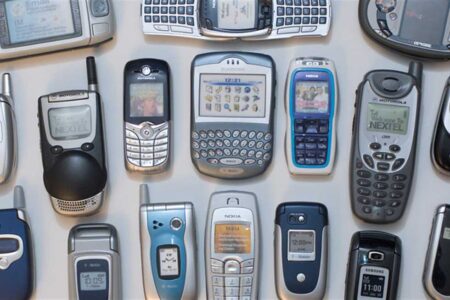 5 هواتف أيقونية غيرت عالم الهواتف المحمولة إلى الأبد