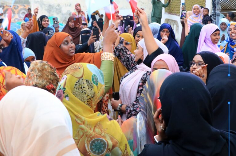 المرأة الصومالية 2025: صمود في وجه الأزمات وسعي نحو التمكين