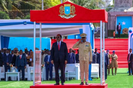 استقلال الصومال.. الرئيس حسن شيخ محمود يقود مراسم الذكرى الـ65 استقلال الصومال.. الرئيس حسن شيخ محمود يقود مراسم الذكرى الـ65