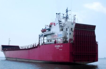 هل تتحول أزمة سفينة شحن الأسلحة المحتجزة في بونتلاند إلى مواجهة مع الصومال؟