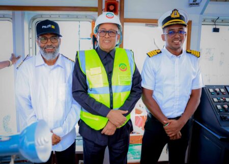 رئيس أرض الصومال يخاطب سكان لاسانود وسط تصاعد النزاع على منطقتي سول وسناج في الصومال