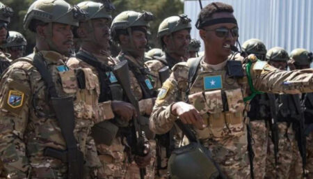 الحرب على الإرهاب في الصومال.. مرحلة جديدة بعمليات عسكرية واسعة ضد الشباب وداعش الحرب على الإرهاب في الصومال.. مرحلة جديدة بعمليات عسكرية واسعة ضد الشباب وداعش