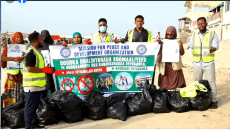 حملة تنظيف مقديشو لاستعادة جمال المدينة تعيد الأمل للعاصمة الصومالية