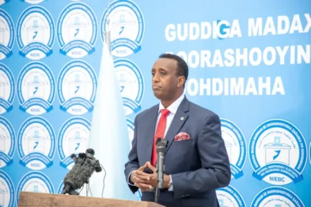 تسجيل الناخبين في الصومال يستأنف وسط بروز أحزاب سياسية جديدة