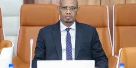 تأجيل احتجاج المعارضة في مقديشو للمرة الثانية: تكتيك حكومي أم هدنة سياسية مؤقتة؟