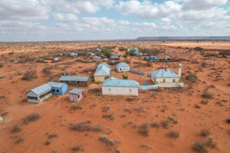 5 دروس ملهمة من قرية نجحت في التكيف مع الفيضانات في الصومال