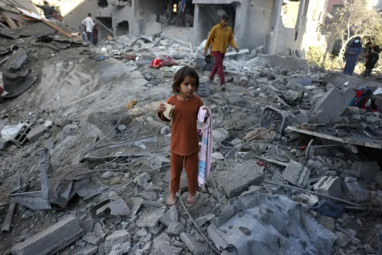 مشروع القرار الأمريكي بشأن غزة.. إدارة انتقالية أم وصاية جديدة حتى 2027؟ مشروع القرار الأمريكي بشأن غزة.. إدارة انتقالية أم وصاية جديدة حتى 2027؟