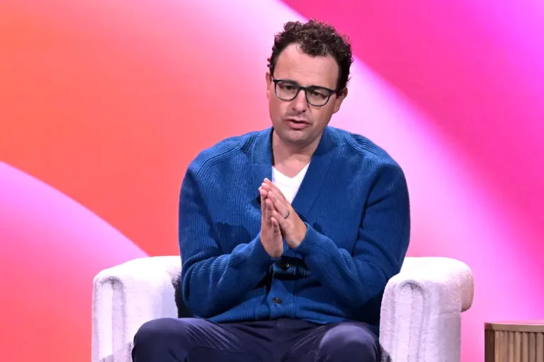 الهجوم الإلكتروني يستخدم الذكاء الاصطناعي: أنثروبيك تحذر من تهديد جديد في 2025 الهجوم الإلكتروني يستخدم الذكاء الاصطناعي: أنثروبيك تحذر من تهديد جديد في 2025