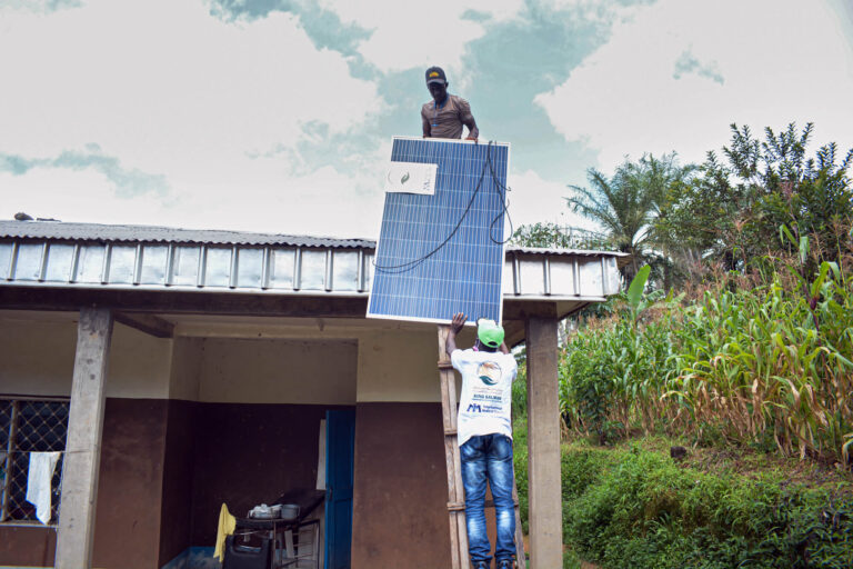 الطاقة الشمسية في مرافق الصحة بالصومال