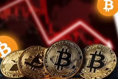 انخفاض سعر البيتكوين: العملة الرقمية تصل لأدنى مستوى في 6 شهور انخفاض سعر البيتكوين: العملة الرقمية تصل لأدنى مستوى في 6 شهور