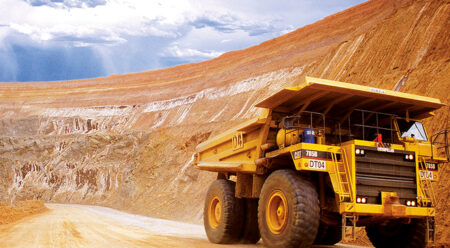 صفقات النفط والمعادن في الصومال.. تحذير رسمي يكشف ما يحدث خلف الكواليس