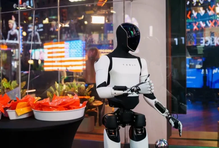 انشقاق المواهب عن تسلا:كيف تخسر الشركة عقولها لصالح نجمة روبوتات صاعدة؟ انشقاق المواهب عن تسلا