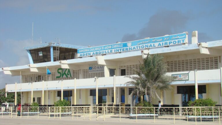 إغلاق مطار مقديشو ليوم واحد بسبب انتخابات