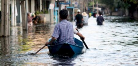 فيضانات آسيا تبتلع المئات في هذه الدول فيضانات آسيا تبتلع المئات في هذه الدول