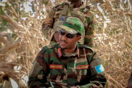 قادة الجيش في الميدان لتعزيز أمن شبيلي السفلى