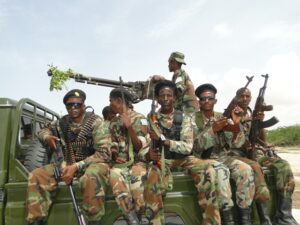 الجيش الوطني يضرب الشباب بقوة