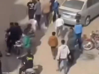 مصر.. قرار النيابة في واقعة إجبار شاب على ارتداء ملابس نسائية يثير تفاعلاً واسعاً قرار النيابة في واقعة إجبار شاب على ارتداء ملابس نسائية