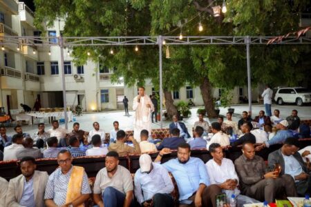 رمضان العطاء ومسؤولية القيادة