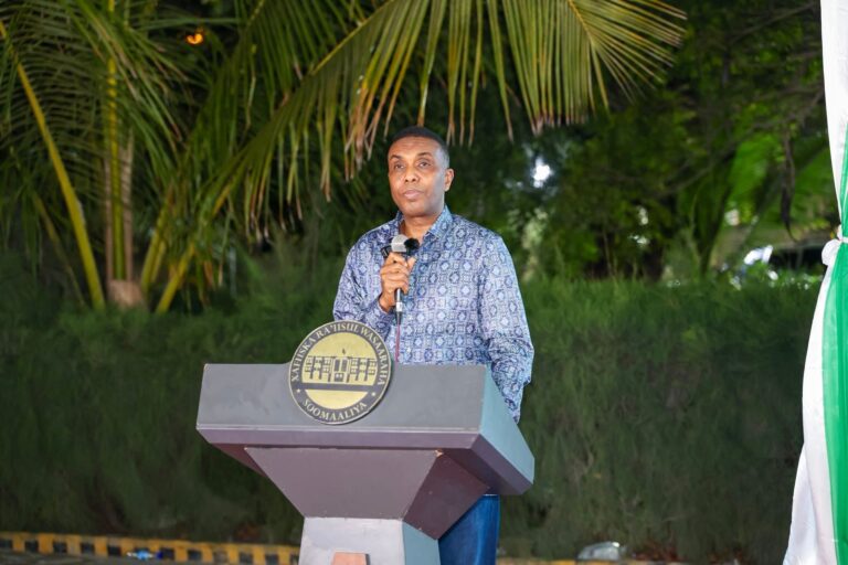 رئيس الوزراء يستعرض أجندة المناخ الوطنية رئيس الوزراء يستعرض أجندة المناخ الوطنية