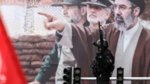 تهديد بالإعدام ورجال ملثمون