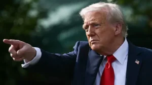 ترامب يقترب من حسم الملف النووي