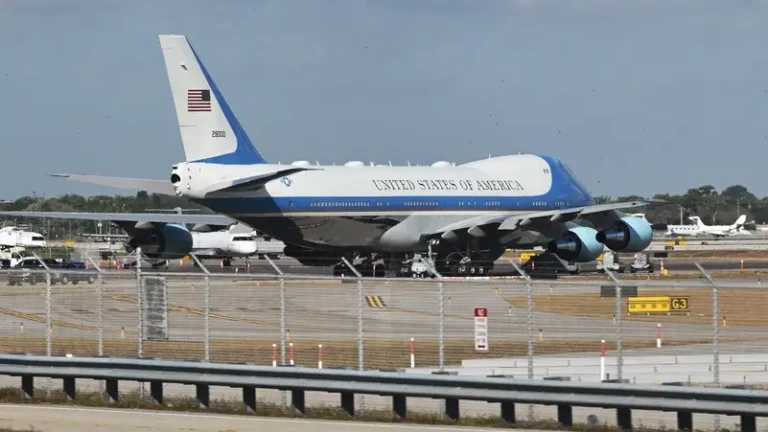 فلوريدا تسمي مطار باسم ترامب فلوريدا تسمي مطار باسم ترامب