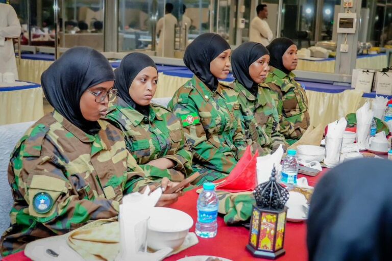 نساء الجيش يصنعن فجر الصومال