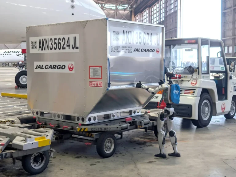 قد يهمك: تطبيقات الروبوتات البشرية.. ثورة تقنية في مطار هانيدا لمواجهة نقص العمالةالذكاء الاصطناعي في التعليم الجامعي.. دراسة «لينوفو» تكشف تحول الأجهزة اللوحية لمرفق إبداعي يومي