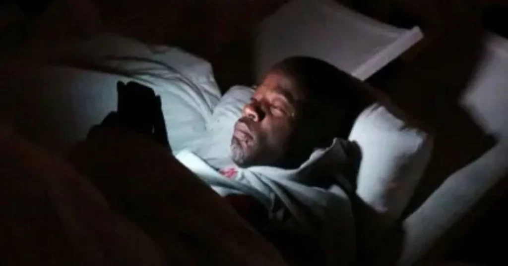 خرافة الضوء الأزرق