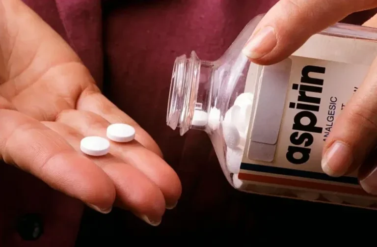 "فوائد الأسبرين للوقاية من السرطان.. ثورة طبية في مواجهة الأورام الخبيثة والاضطرابات الوراثية
