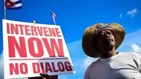 أزمة الحكم في كوبا.. ملاحقة راؤول كاسترو تفتح باب التكهنات حول التدخل الأمريكي