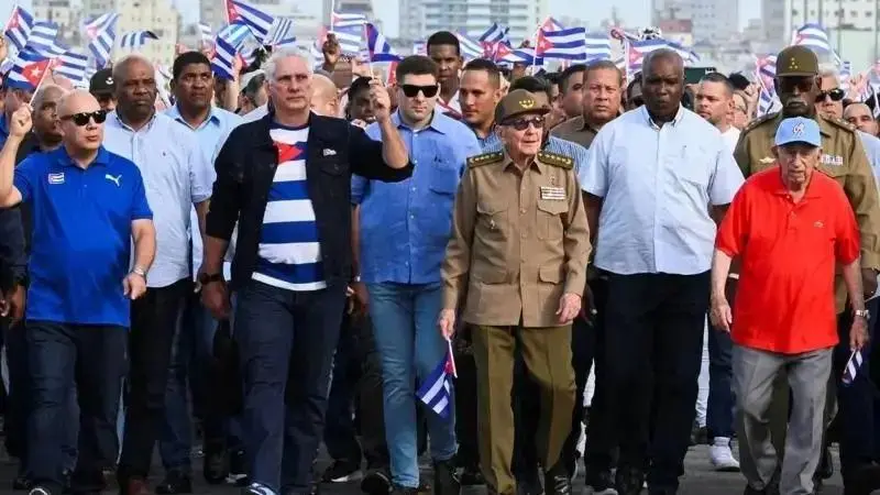أزمة الحكم في كوبا.. ملاحقة راؤول كاسترو تفتح باب التكهنات حول التدخل الأمريكي