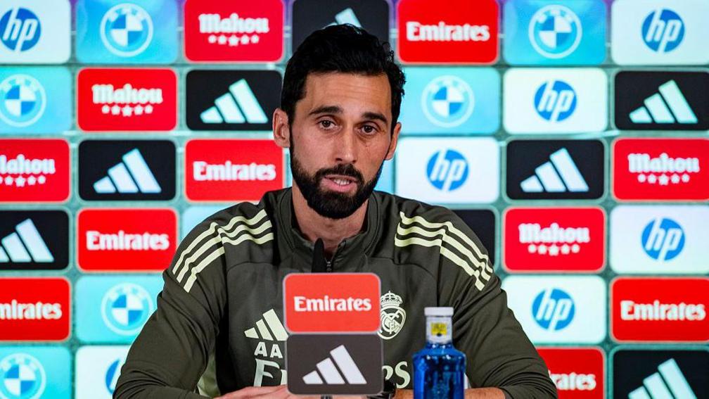 الوضع المتأزم في ريال مدريد.. تحديات الانضباط الداخلي وانهيار غرف الملابس قبل مواجهة الكلاسيكو الحاسمة