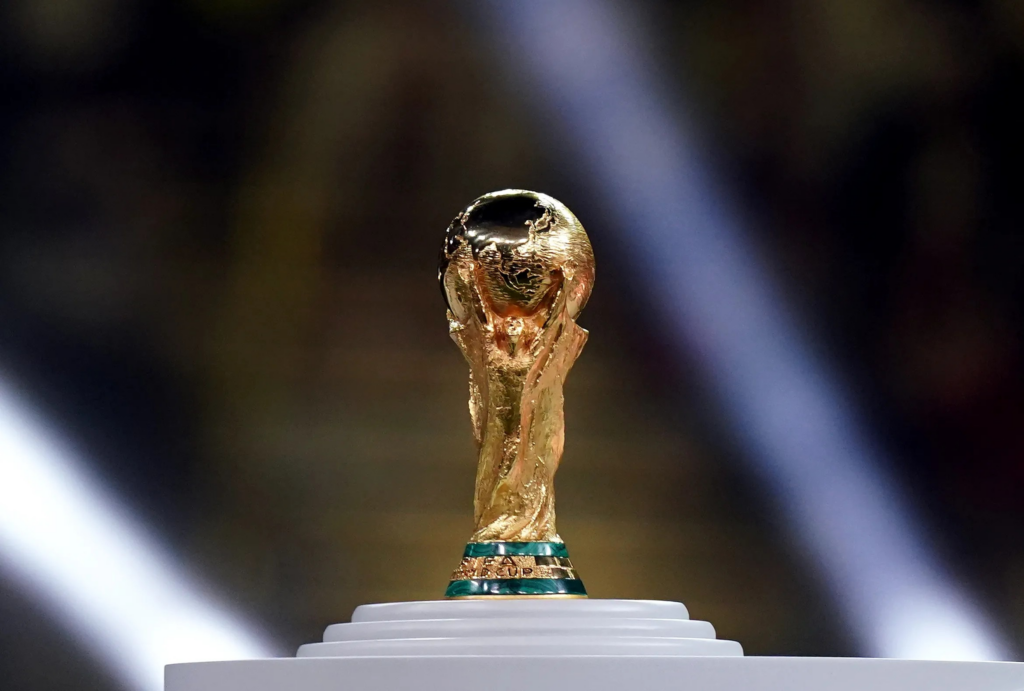 كأس العالم 2026: كيف تعيد التكنولوجيا تشكيل تجربة الجماهير من خلال المنصات الرقمية؟
