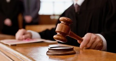 حادثة محاكمة أوليمبيا المأساوية إثر مقتل قاضية وزوجة المتهم السابقة داخل قاعة المحكمة بالرصاص