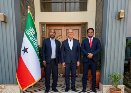 العلاقات بين إسرائيل وأرض الصومال تتعزز بلقاء دبلوماسي في نيروبي العلاقات بين إسرائيل وأرض الصومال