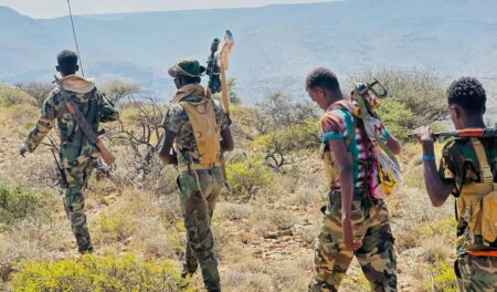 اشتباكات دامية في جالكاسيو بين قوات بونتلاند والقوات الفيدرالية الصومالية اشتباكات دامية في جالكاسيو